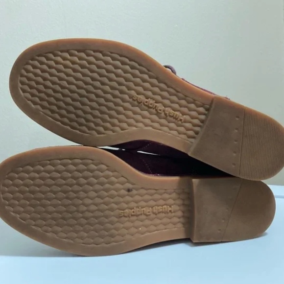 Hush Puppies Cyra Catelyn Shimmer Burgundy Suede Preppy Chukka Oxford Ankle Boot - Picture 3 of 5